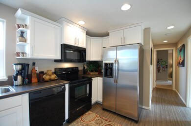 3210 NW 10th St, Redmond, OR 97756 - photo 3