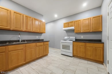 163 S 7th St, Newark, NJ 07103 - photo 4