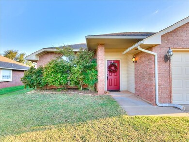 1105 Eagle Cliff Dr, Norman, OK 73072 - photo 2