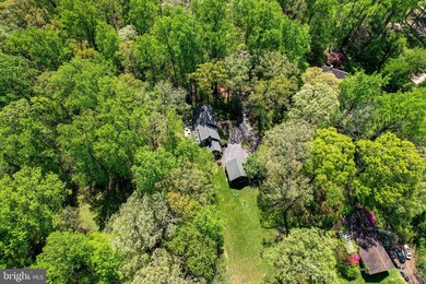 5231 Summit Dr, Fairfax, VA 22030 - photo 4