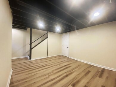 1611 W Edgerton Ave unit T, Milwaukee, WI 53221 - photo 5