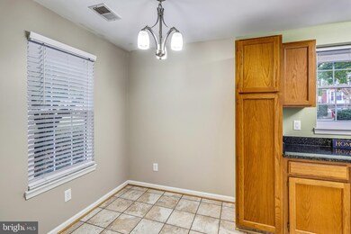 16190 Taconic Cir, Dumfries, VA 22025 - photo 4