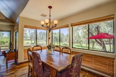 Dining w/ golf views
