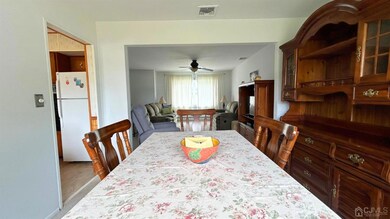 699 Franklin Dr, Perth Amboy, NJ 08861 - photo 6