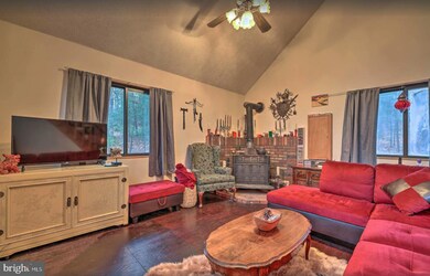 8117 Acorn Ct, East Stroudsburg, PA 18302 - photo 3