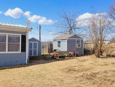 124 Bluff Heights Dr, Weatherford, TX 76085 - photo 6