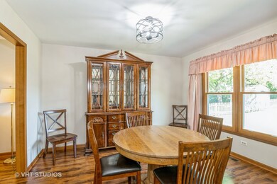 3430 Meadow Crest Cir, Gurnee, IL 60031 - photo 4