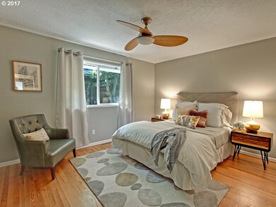 138 NE Stafford St, Portland, OR 97211 - photo 6