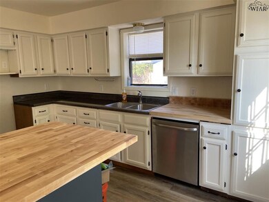 1214 Hunt St, Wichita Falls, TX 76302 - photo 5