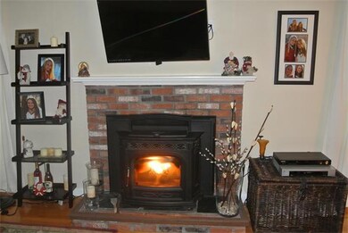 41 Pratt Place, Hanson, MA 02341 - photo 4