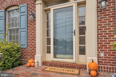 8302 Elm Grove Ct, Vienna, VA 22182 - photo 3