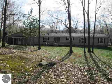 119 Fence Row Cir, Leroy, MI 49655 - photo 4