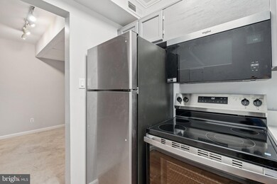 1909 N Rhodes St unit 30, Arlington, VA 22201 - photo 4