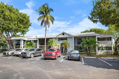 933 NE 199th St unit 207, Miami, FL 33179 - photo 2