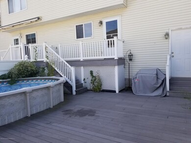 57 Darnell Ln, Staten Island, NY 10309 - photo 7