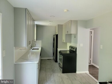 11805 Summer Oak Dr, Germantown, MD 20874 - photo 5