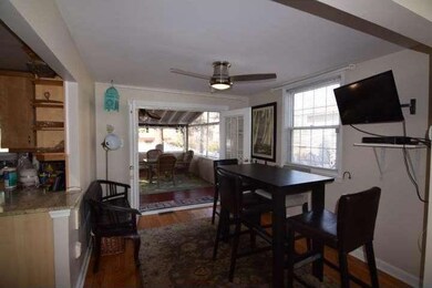 134 S Fairview Ave, Upper Darby, PA 19082 - photo 4