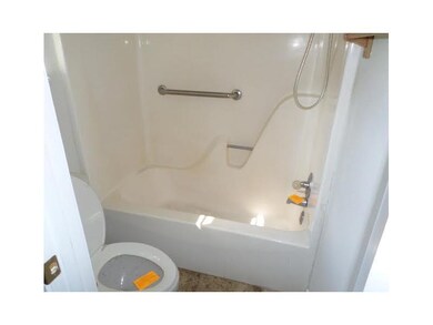 Master Bath/Spa.