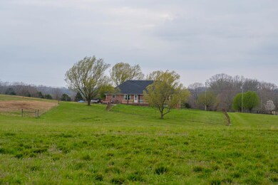 121 Coble Rd, Shelbyville, TN 37160 - photo 5