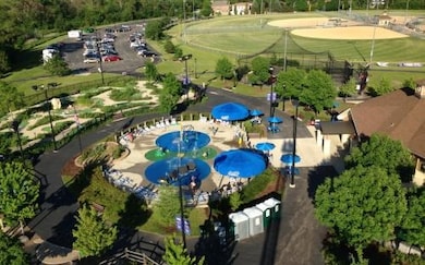 537 N Walnut St, Elmhurst, IL 60126 - photo 4