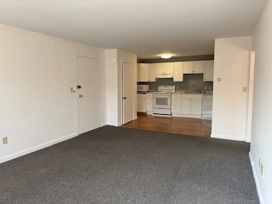 300 Main St unit 5, Woburn, MA 01801 - photo 6