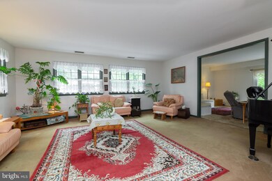 318 Palmers Ln, Wallingford, PA 19086 - photo 6