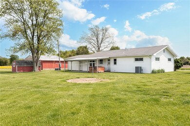 7356 E 1700th Ave, Shumway, IL 62461 - photo 4