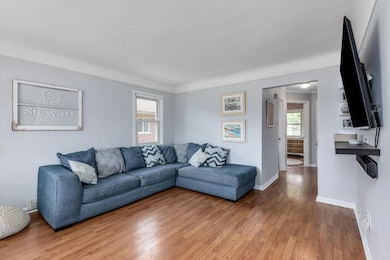 08-27905 Joan St St Clair Shores 0002