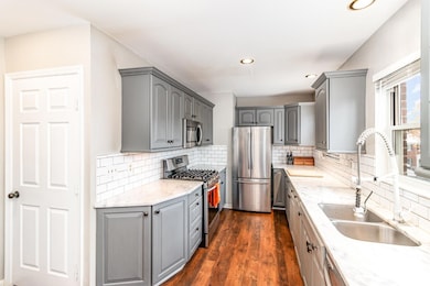 4153 Paxton Woods Ln, Cincinnati, OH 45209 - photo 6