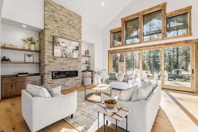 17875 Preservation Loop unit 422, Bend, OR 97707 - photo 4