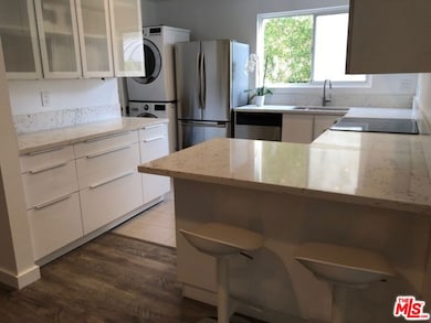 9297 Burton Way unit 3, Beverly Hills, CA 90210 - photo 5