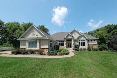 3BR | 3 BA Main Level Living-Residence built 2001