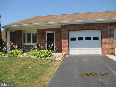 18020 Putter Dr, Hagerstown, MD 21740 - photo 2