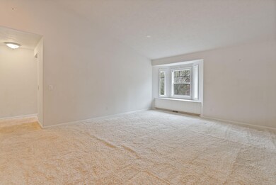 2627 NW Rainbow Ridge Dr, Bend, OR 97701 - photo 4