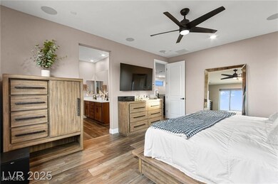 12430 Foxtail Run Ave, Las Vegas, NV 89138 - photo 4