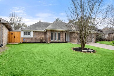 7334 W Hearthstone Green Dr, Houston, TX 77095 - photo 3