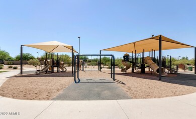 28320 N 44th Way-large-042-042-28320 N 4