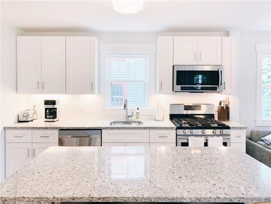 21 Warner St unit 1, Newport, RI 02840 - photo 6