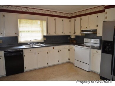 2555 Forbes Ave, Winterville, NC 28590 - photo 6