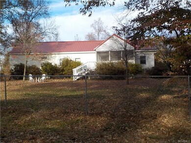 15301 Wright Rd, Amelia Court House, VA 23002 - photo 2