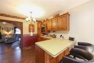 374 Washington St, Leetonia, OH 44431 - photo 6