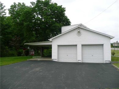 Parking Lot/Garage. AMPLE PARKING