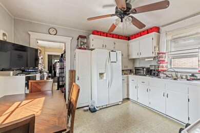 1756 Bruck St (Interior)-10