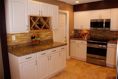 3628 E Forge Rd unit 14, Davie, FL 33328 - photo 7