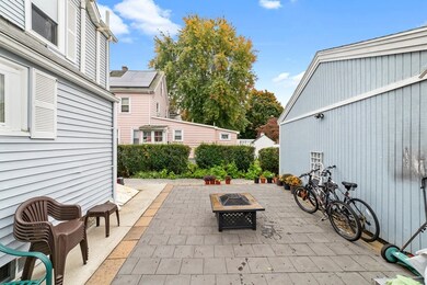 22 N Warren St, Woburn, MA 01801 - photo 5