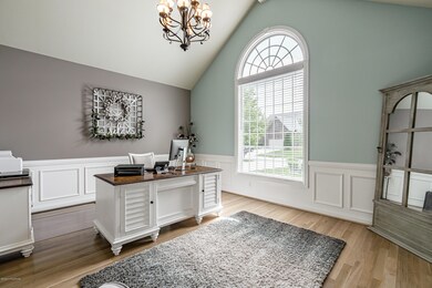 11116 Radleigh Ln, Louisville, KY 40291 - photo 6