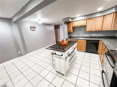 4119 Norfolk Ave, Lorain, OH 44055 - photo 3