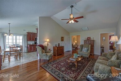 4037 Hereford Ln, Dallas, NC 28034 - photo 7