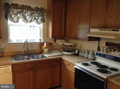 6325 61st Place, Riverdale, MD 20737 - photo 6