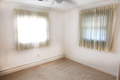 Bedroom 2, Entry Level